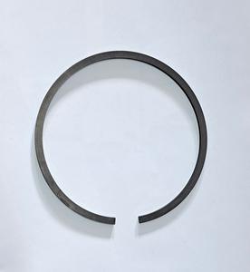 kroužek pístní pr.121x3 šedý